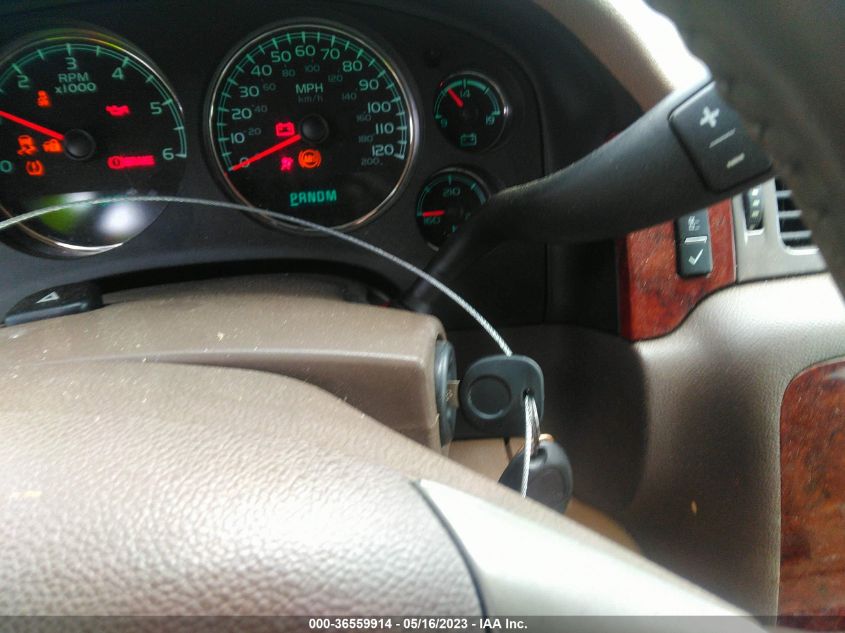 2013 CHEVROLET TAHOE LTZ - 1GNSCCE08DR106957