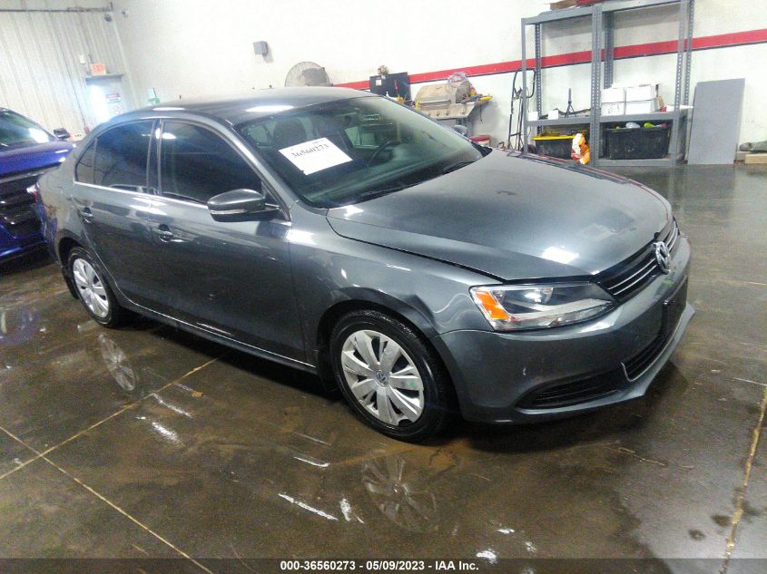 2013 VOLKSWAGEN JETTA SEDAN SE - 3VWDX7AJXDM452194