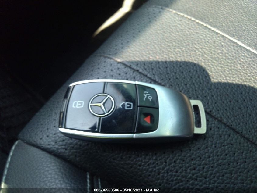 2017 MERCEDES-BENZ E-CLASS E 300 - WDDZF4KB4HA166674