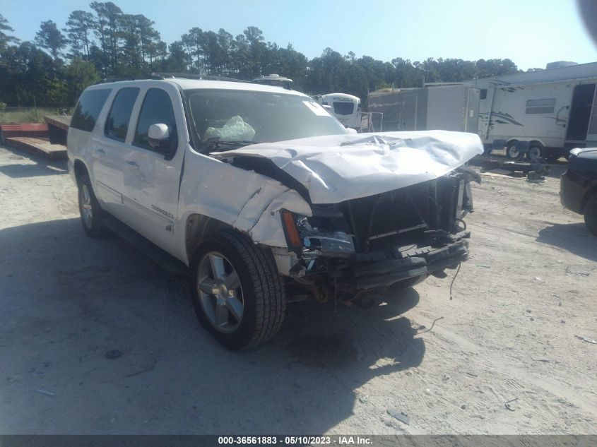 2014 CHEVROLET SUBURBAN LT - 1GNSCJE0XER111437