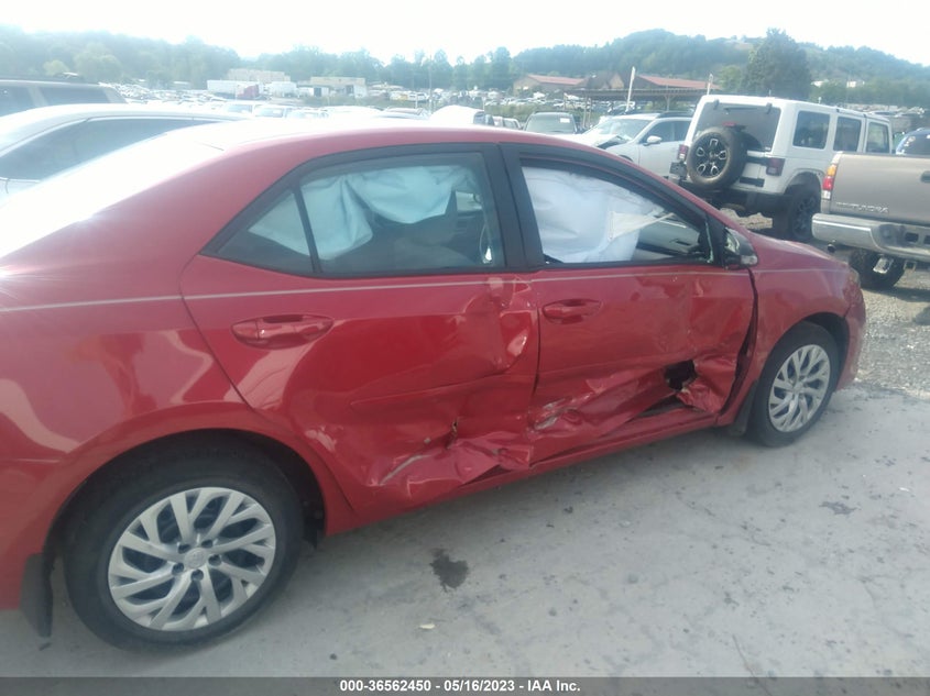 VIN 2T1BURHE1JC047966 2018 TOYOTA COROLLA LE