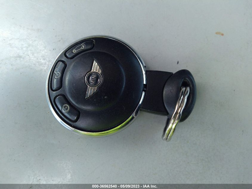 2013 MINI COOPER HARDTOP - WMWSU3C54DT687202