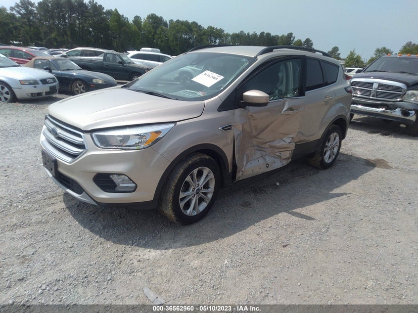 VIN 1FMCU0GD3JUC88984 2018 FORD ESCAPE SE