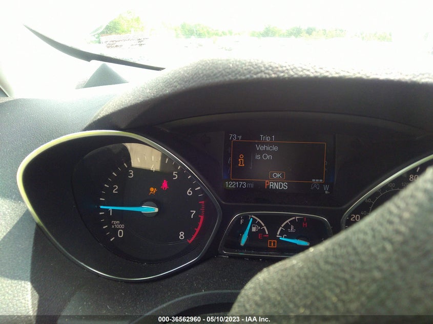 VIN 1FMCU0GD3JUC88984 2018 FORD ESCAPE SE