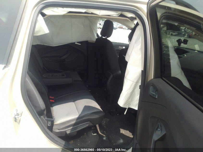 VIN 1FMCU0GD3JUC88984 2018 FORD ESCAPE SE