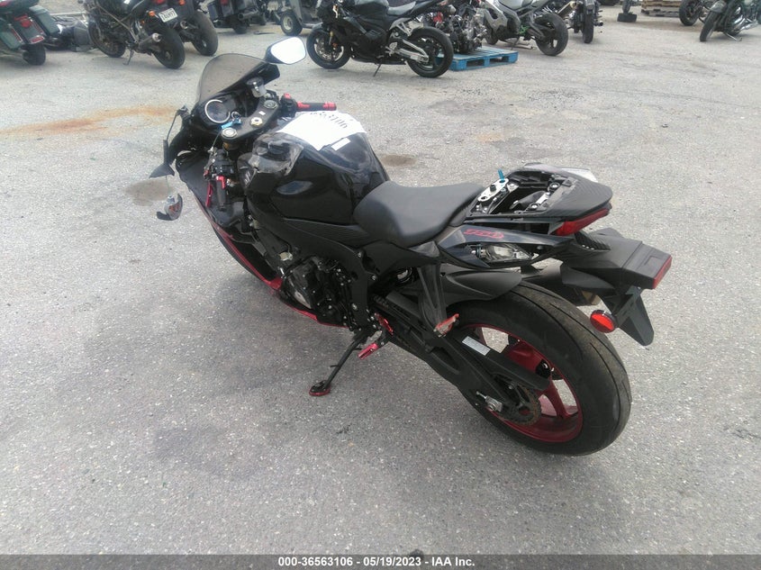 VIN JS1GR7MA3J2100433 2018 SUZUKI GSX-R750