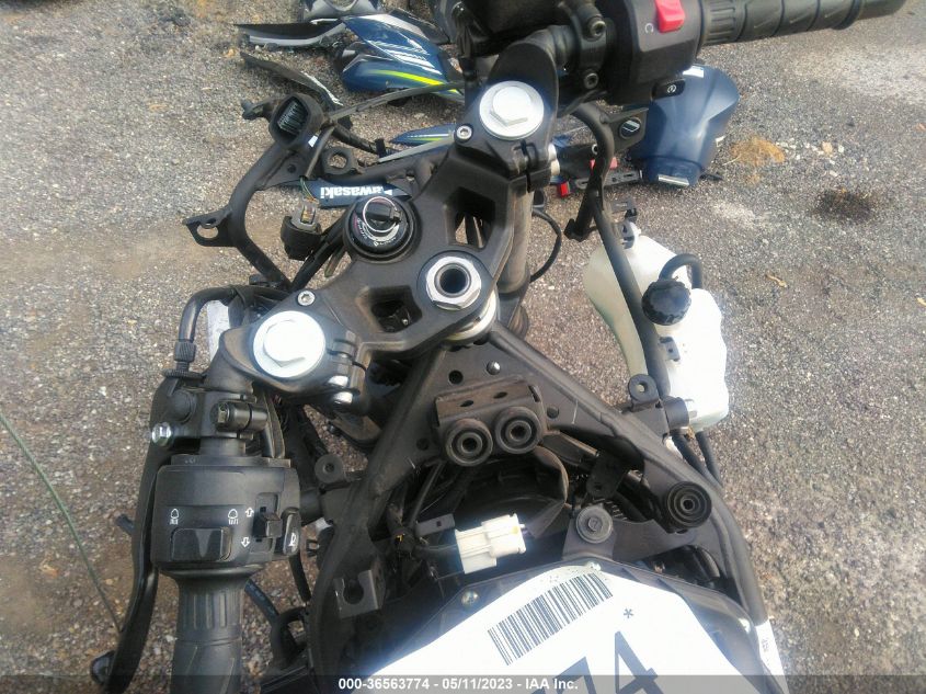 2022 KAWASAKI EX400 JKAEXKH11NDAG7340