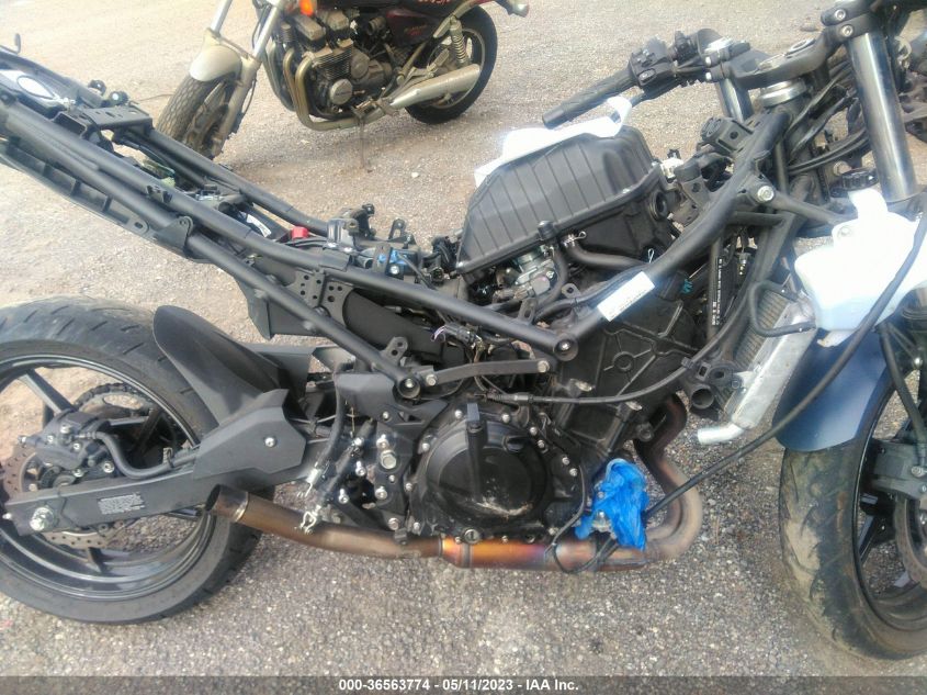 2022 KAWASAKI EX400 JKAEXKH11NDAG7340