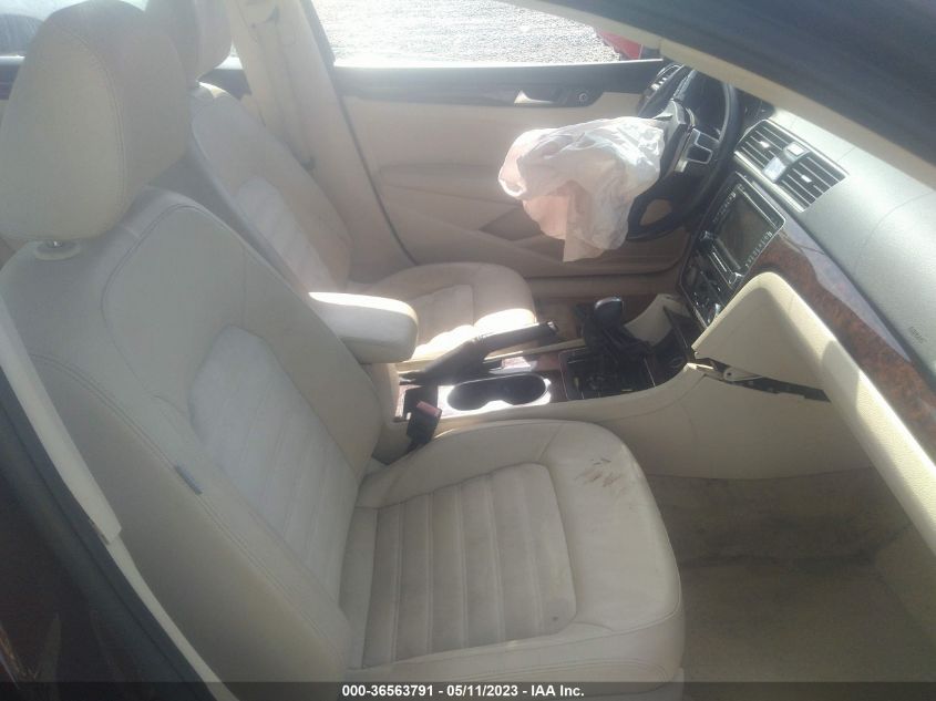 2013 VOLKSWAGEN PASSAT TDI SEL PREMIUM - 1VWCN7A35DC034372
