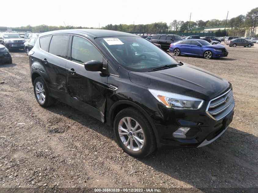 2017 FORD ESCAPE SE - 1FMCU9G9XHUE41998