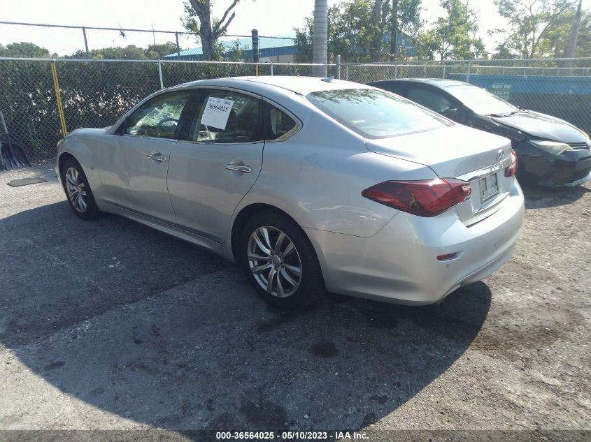 2015 INFINITI Q70 JN1BY1AP5FM541438