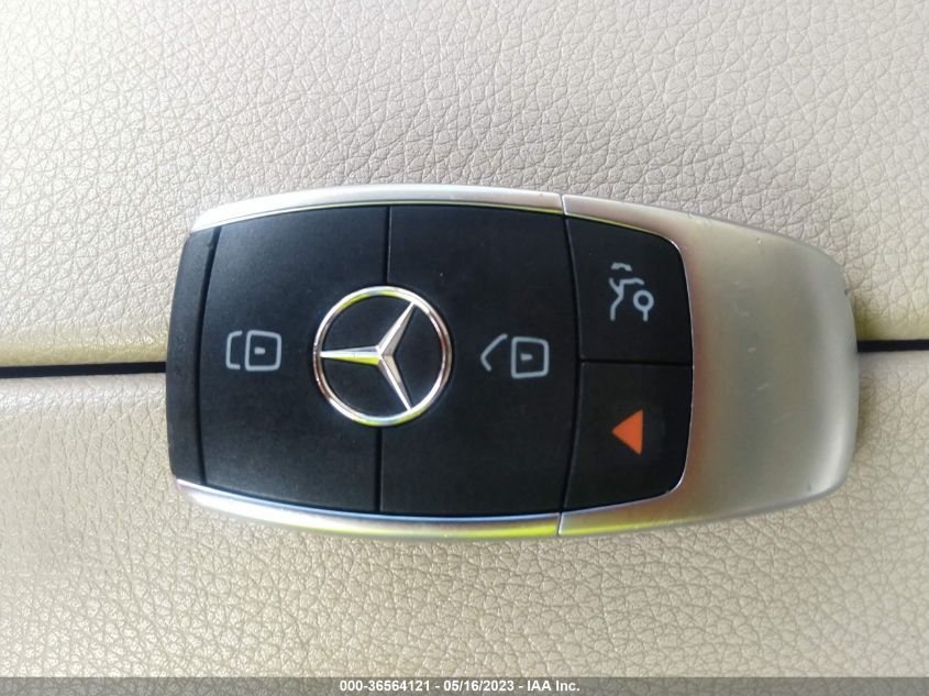 2020 MERCEDES-BENZ GLC GLC 300 - W1N0G8DB7LF834380