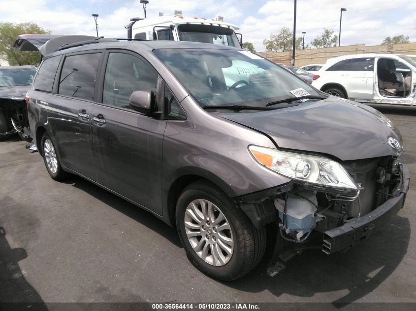 2015 TOYOTA SIENNA XLE - 5TDYK3DCXFS578566