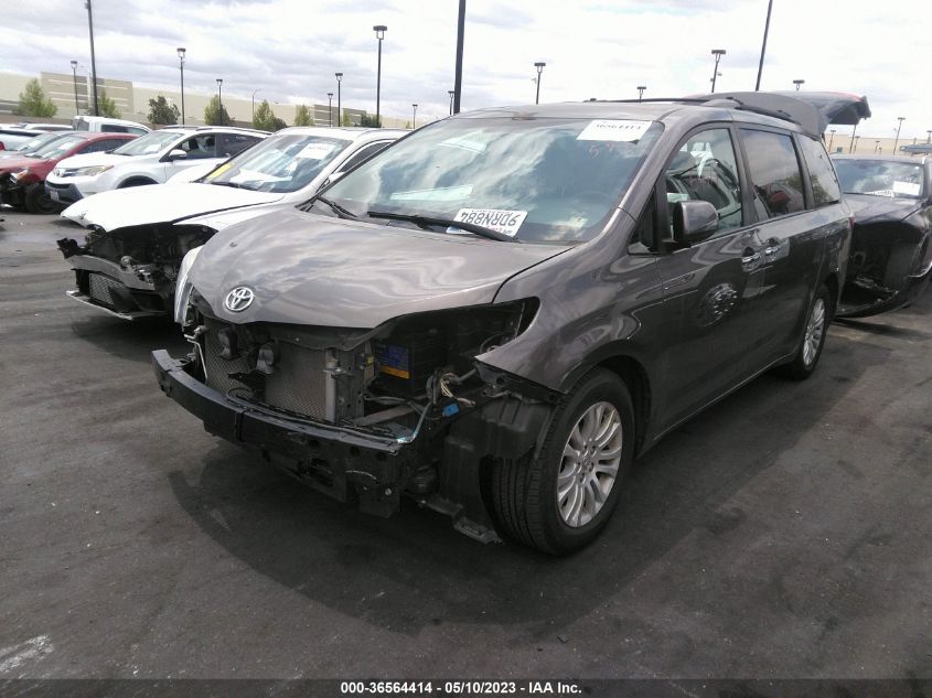 2015 TOYOTA SIENNA XLE - 5TDYK3DCXFS578566