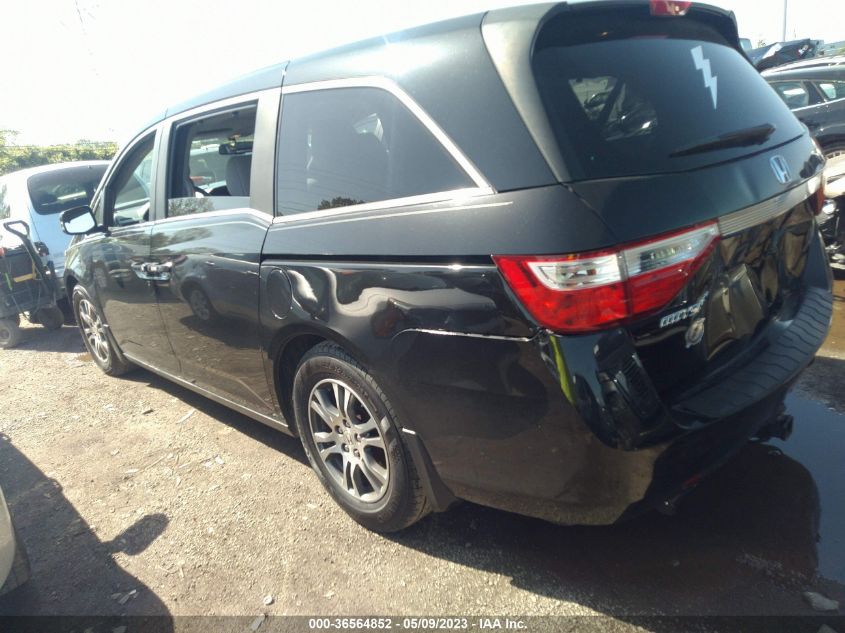 VIN 5FNRL5H69DB047586 2013 HONDA ODYSSEY no.3