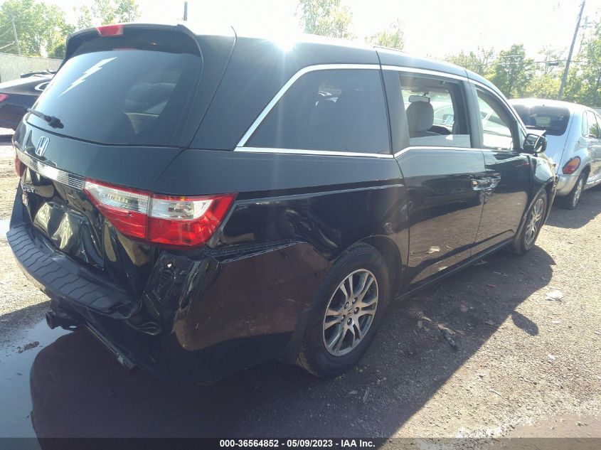 VIN 5FNRL5H69DB047586 2013 HONDA ODYSSEY no.4