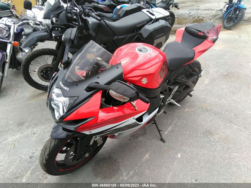 2013 SUZUKI GSX-R600 - JS1GN7FA3D2101854