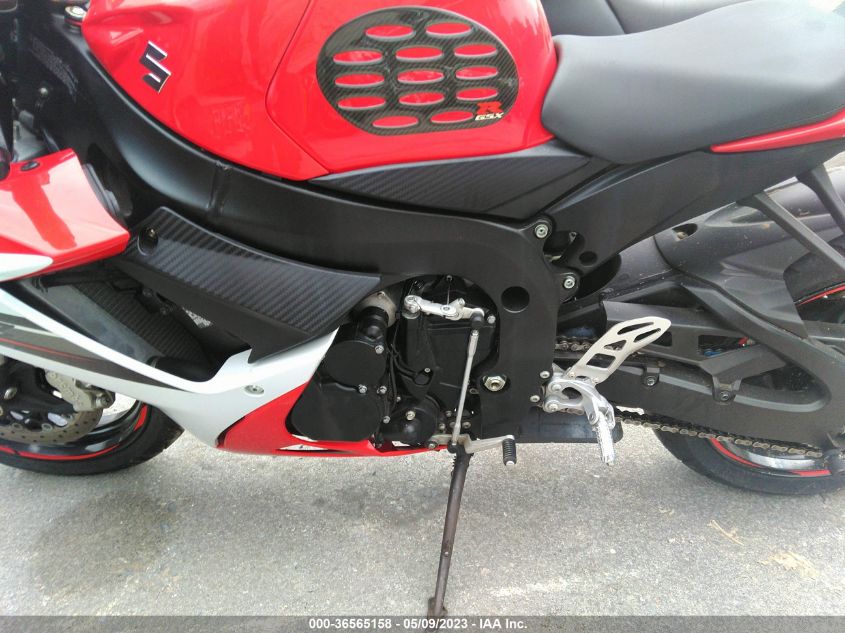 2013 SUZUKI GSX-R600 - JS1GN7FA3D2101854