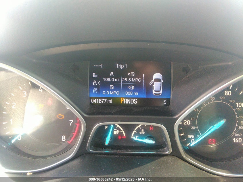 VIN 1FMCU0GD1HUA88955 2017 FORD ESCAPE SE