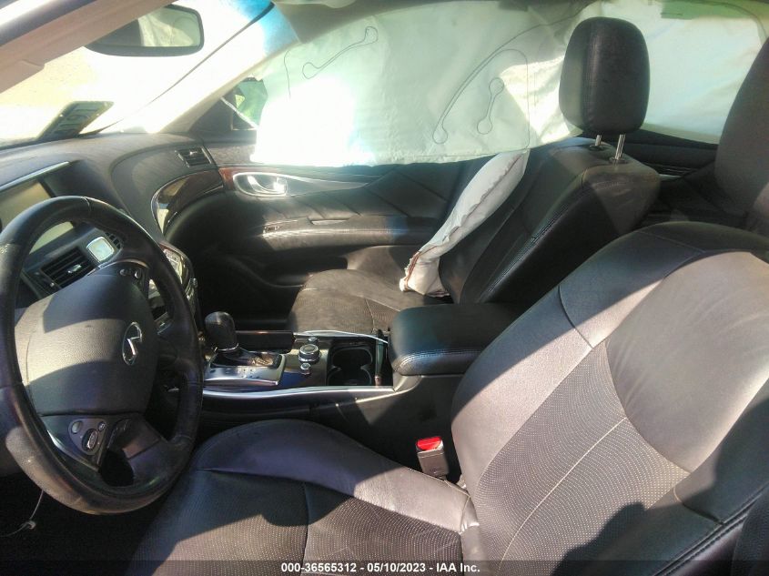 2015 INFINITI Q70 - JN1BY1ARXFM561931