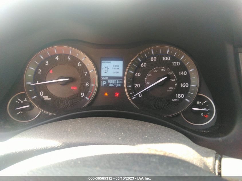 2015 INFINITI Q70 - JN1BY1ARXFM561931
