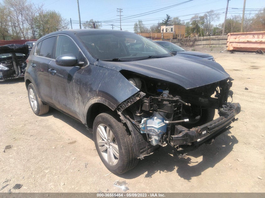 VIN KNDPM3AC1J7417195 2018 KIA SPORTAGE LX