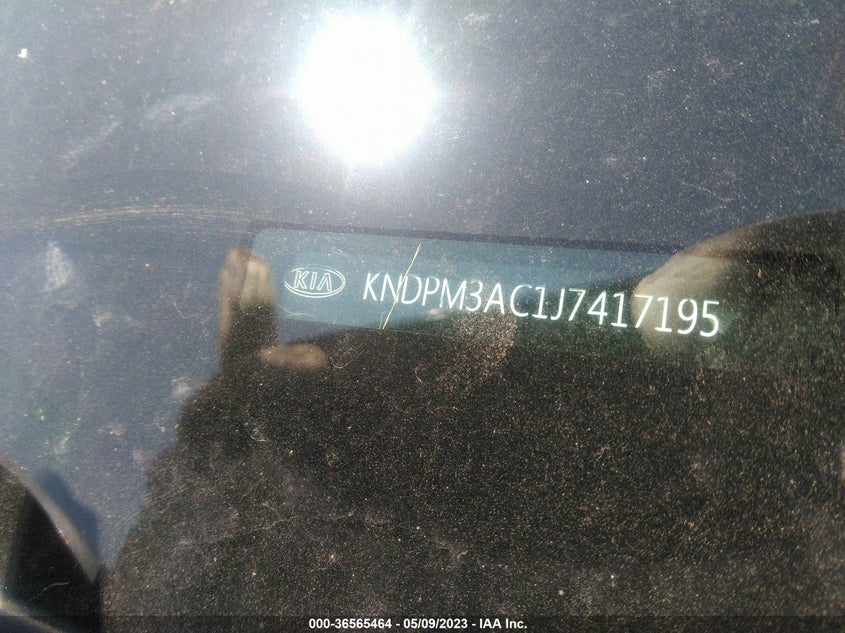 VIN KNDPM3AC1J7417195 2018 KIA SPORTAGE LX
