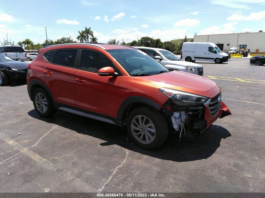 2017 HYUNDAI TUCSON SE PLUS - KM8J33A46HU419131