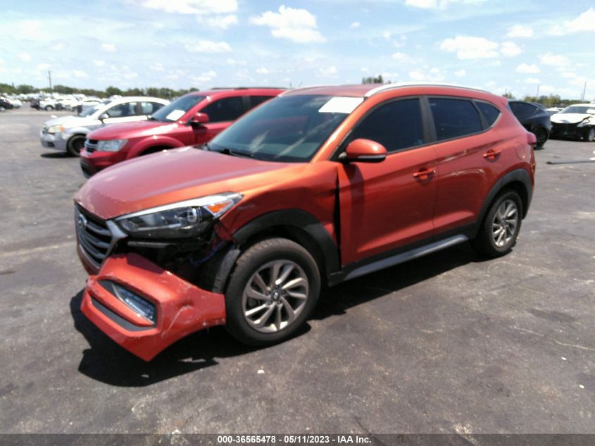 2017 HYUNDAI TUCSON SE PLUS - KM8J33A46HU419131