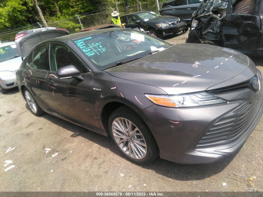 2018 TOYOTA CAMRY HYBRID - 4T1B21HK6JU002369