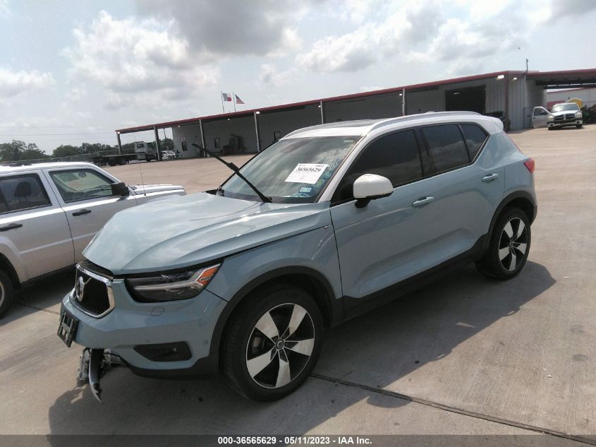 2019 VOLVO XC40 MOMENTUM YV4162UK5K2047619