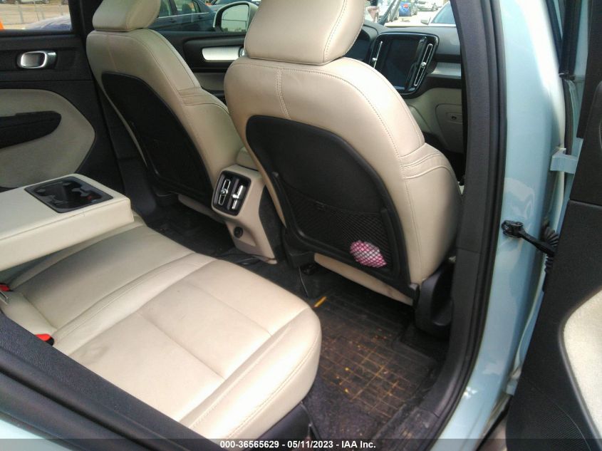 2019 VOLVO XC40 MOMENTUM YV4162UK5K2047619