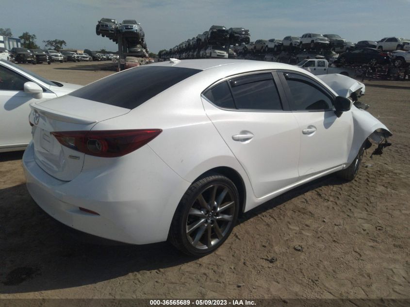 2018 MAZDA MAZDA3 4-DOOR GRAND TOURING 3MZBN1W32JM159163