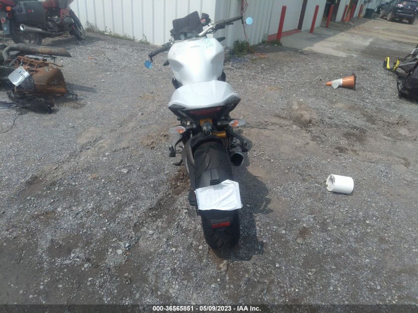 2016 DUCATI MONSTER 1200 S - ZDM1RBSW9GB016966