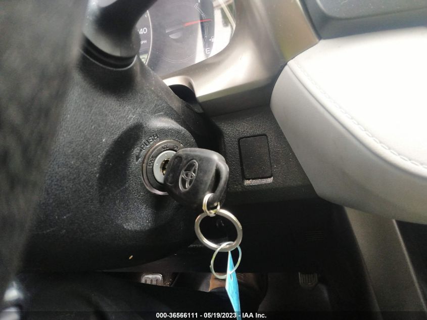 2014 TOYOTA RAV4 LE - JTMBFREV7ED078257
