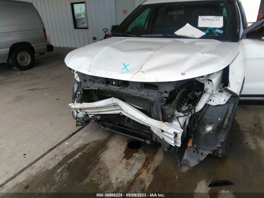 VIN 1FM5K7DH4HGC61266 2017 FORD EXPLORER XLT