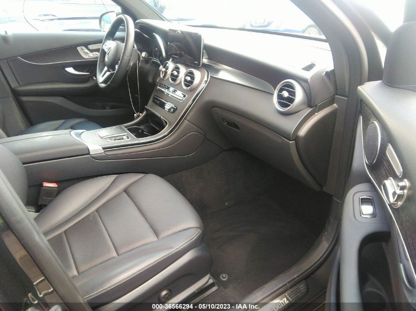 2022 MERCEDES-BENZ GLC GLC 300 - W1N0G8EB3NV367059