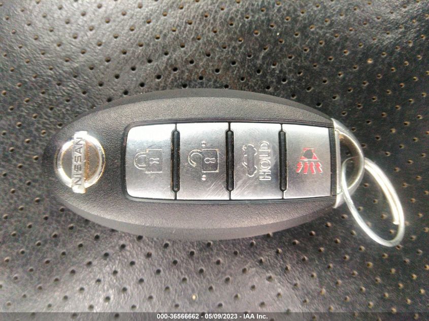 2015 NISSAN SENTRA SR - 3N1AB7AP6FY339799