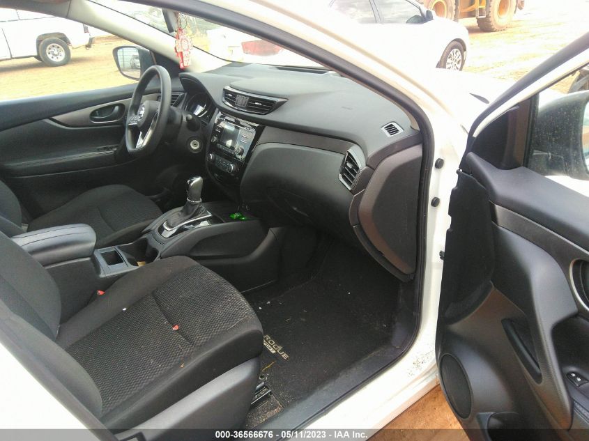 2017 NISSAN ROGUE SPORT S - JN1BJ1CP3HW009145