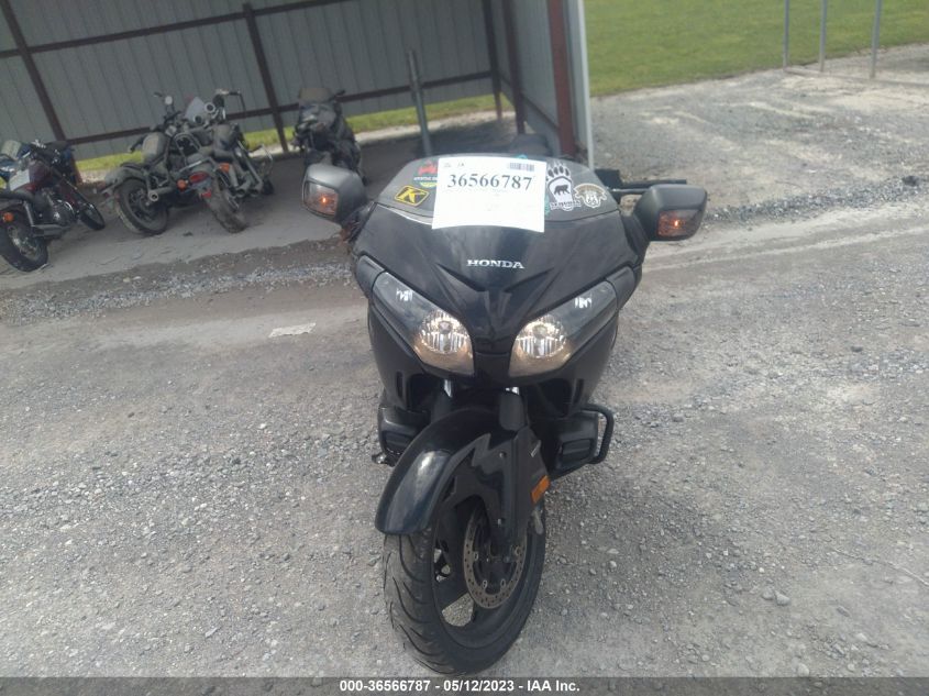 2013 HONDA GL1800 B - JH2SC682XDK000159