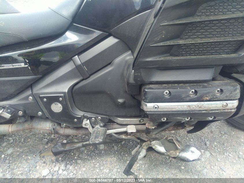 2013 HONDA GL1800 B - JH2SC682XDK000159