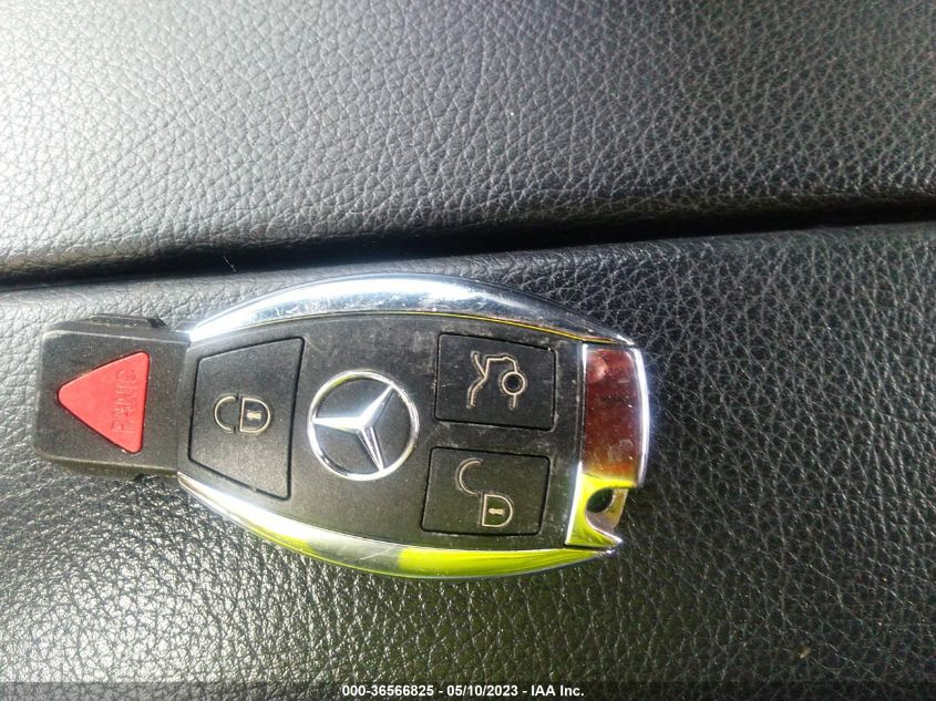 2016 MERCEDES-BENZ C-CLASS C 300 - 55SWF4KB0GU141532