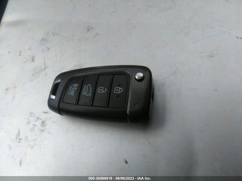 2020 HYUNDAI ELANTRA GT - KMHH35LE6LU127620