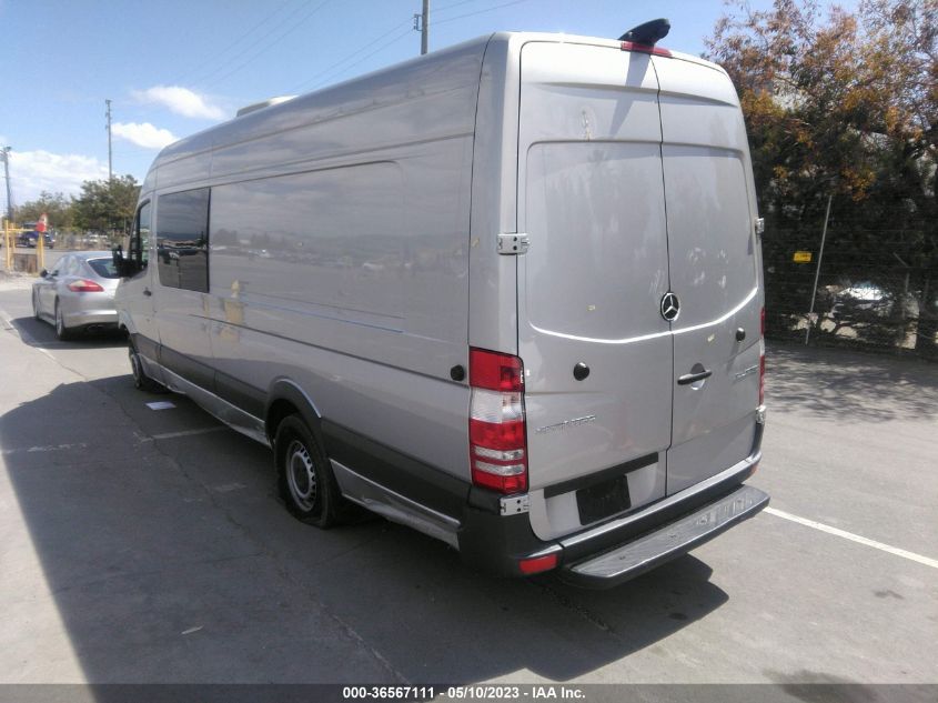 2018 MERCEDES-BENZ SPRINTER CARGO VAN - WD3PE8CD8JP634706