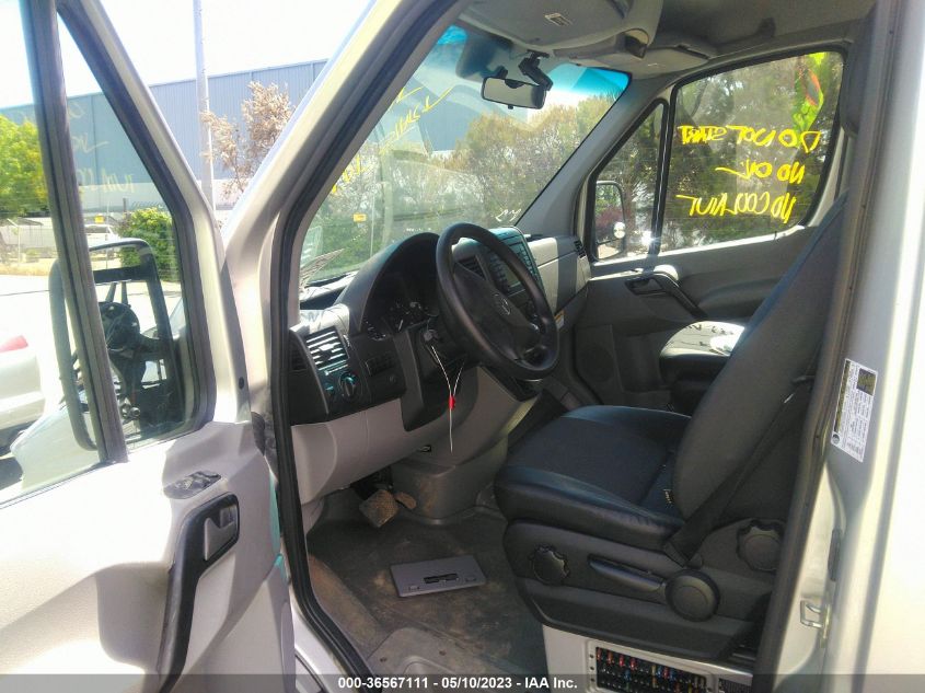 2018 MERCEDES-BENZ SPRINTER CARGO VAN - WD3PE8CD8JP634706