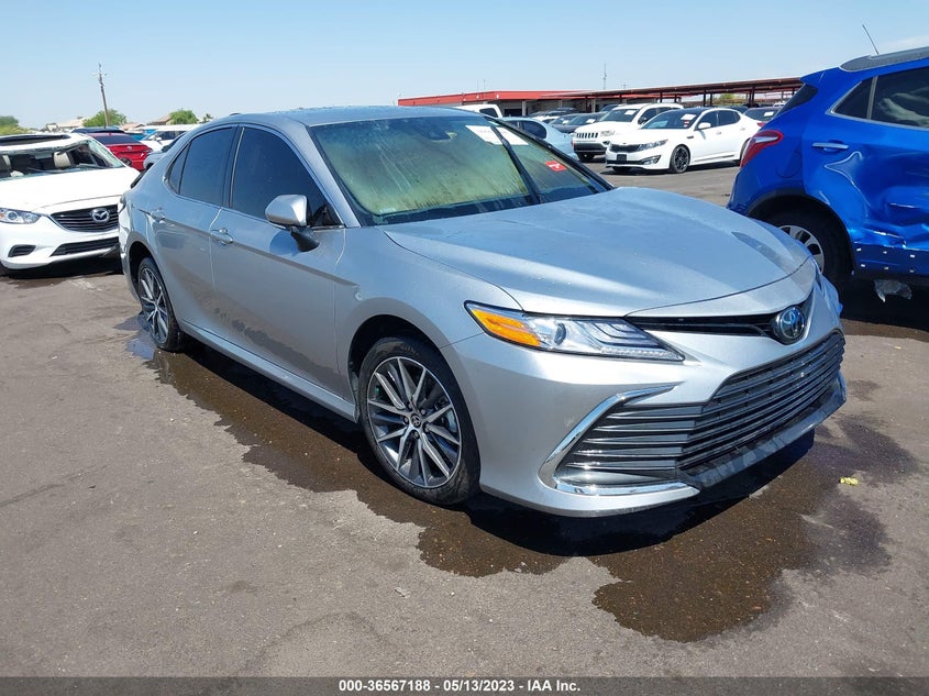 TOYOTA CAMRY XLE 2023