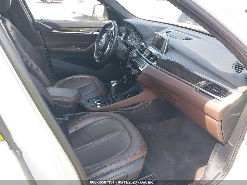 VIN WBXHT3Z36H4A52350 2017 BMW X1 XDRIVE28I