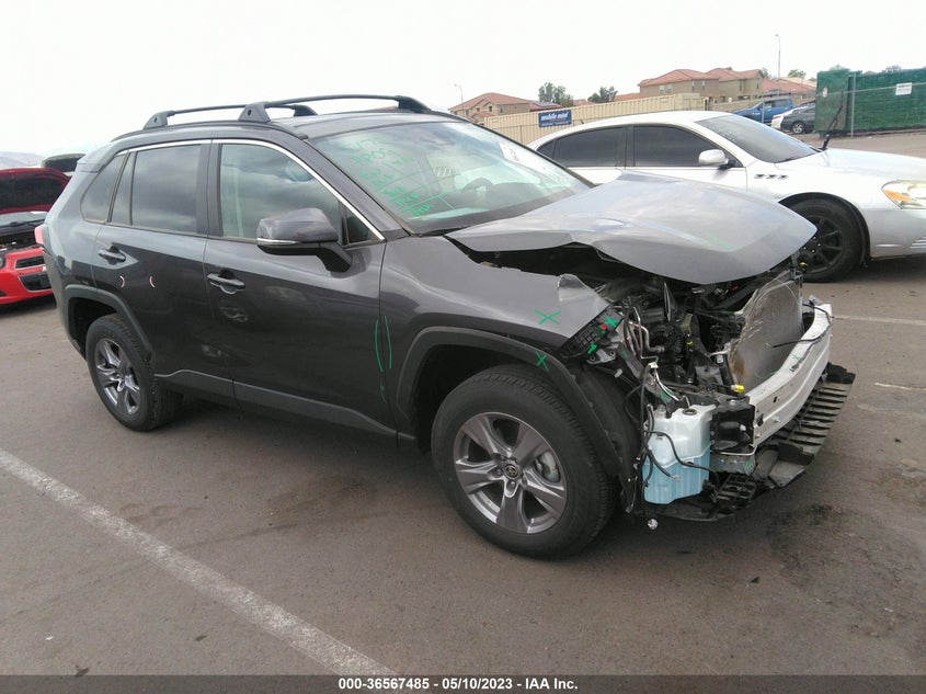 VIN 2T3W1RFV4NC185852 2022 TOYOTA RAV4 XLE