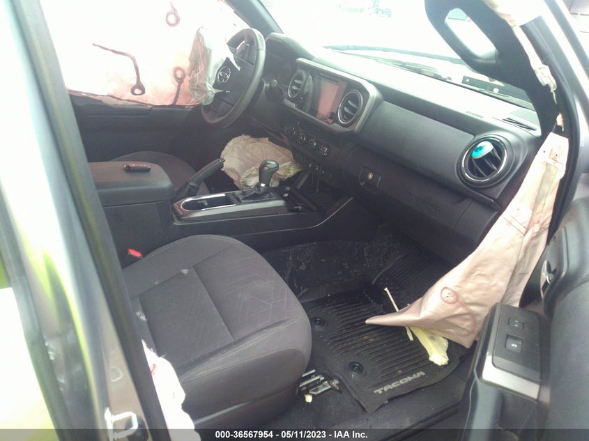 VIN 5TFCZ5AN1KX200535 2019 TOYOTA TACOMA 4WD SR/SR5/TRD SPORT