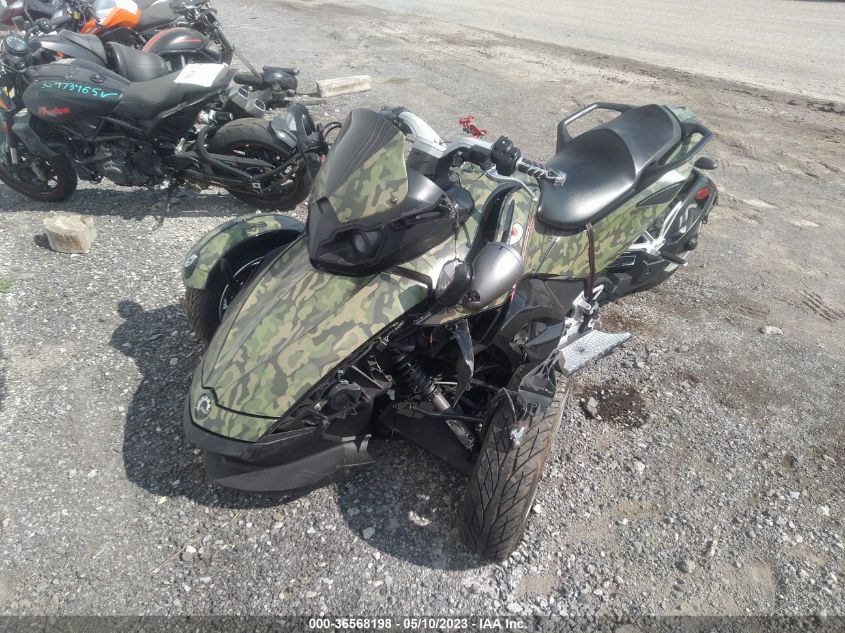 2016 CAN-AM SPYDER ROADSTER RS/RS-S 2BXNAAC22GD000160